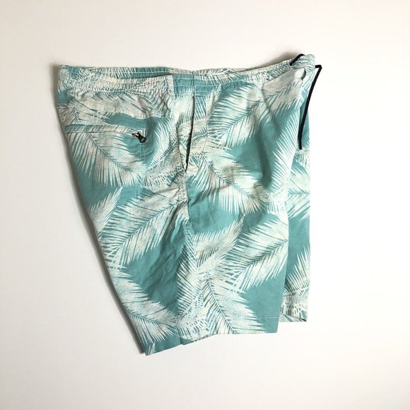 American Eagle Extreme Flex Board Shorts Size XL Blue W/ White Palm Leaves J19 - Picture 3 of 5